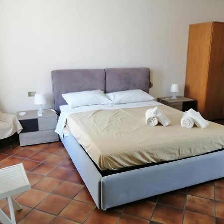 Una Stanza A Cefalù Exterior foto