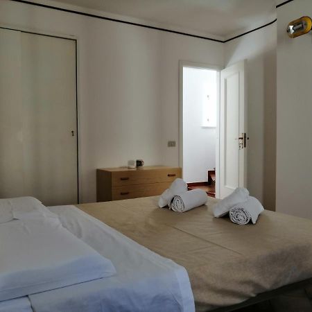 Una Stanza A Cefalù Exterior foto