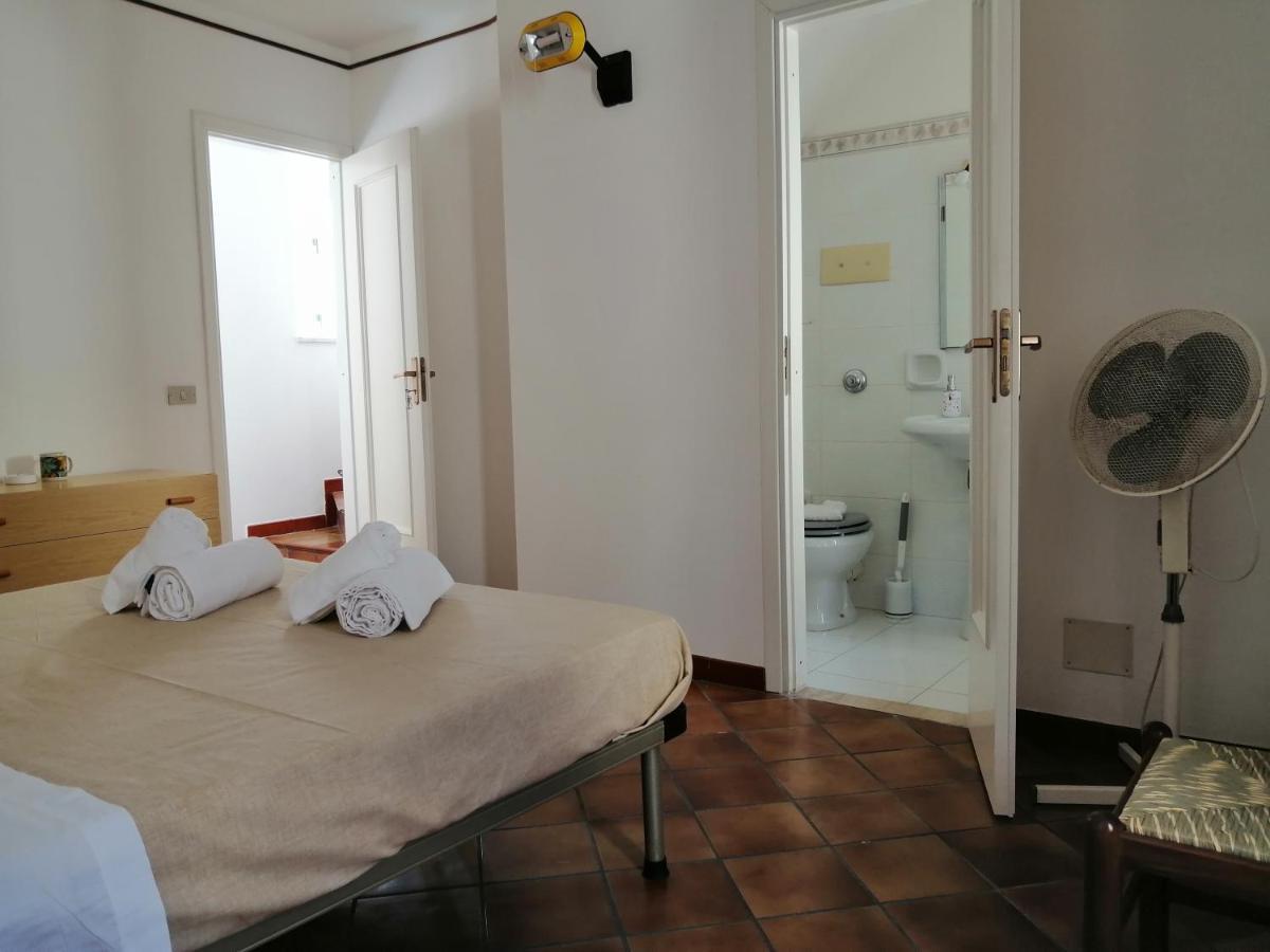 Una Stanza A Cefalù Exterior foto